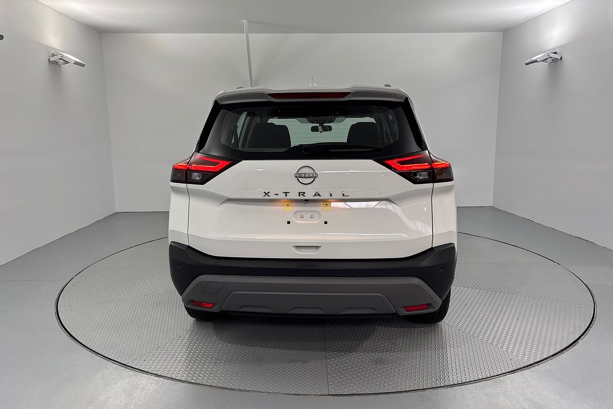 2025 Nissan X-TRAIL ST T33