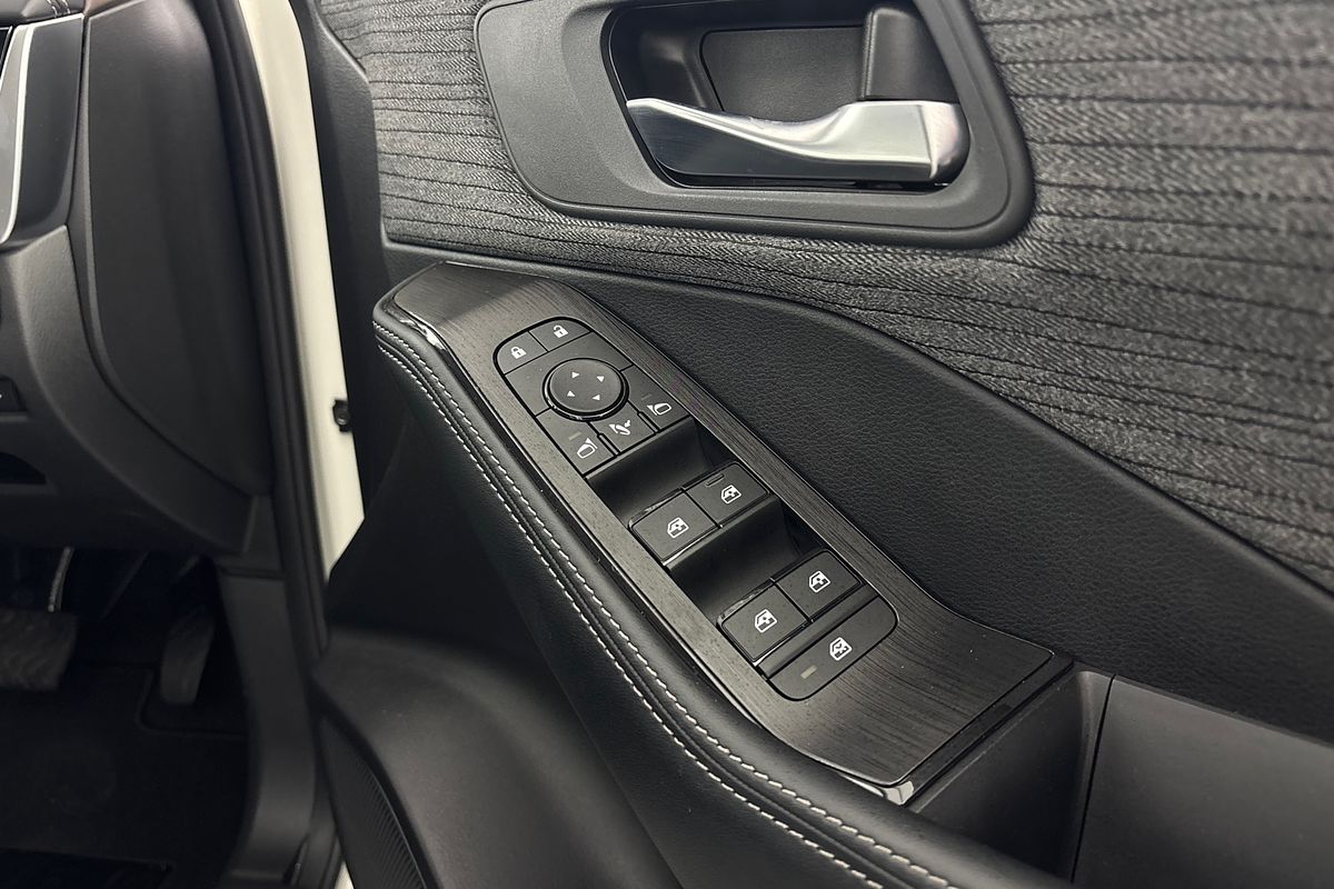2025 Nissan X-TRAIL ST T33