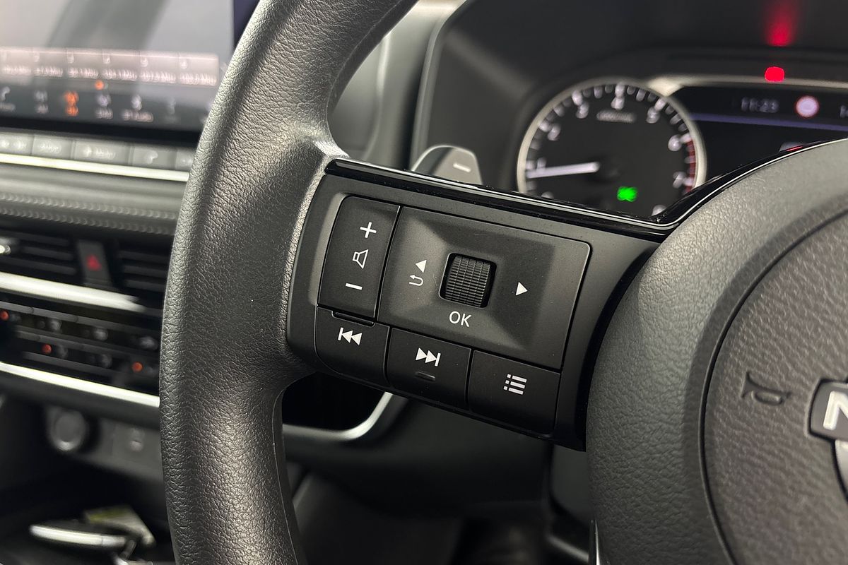 2025 Nissan X-TRAIL ST T33