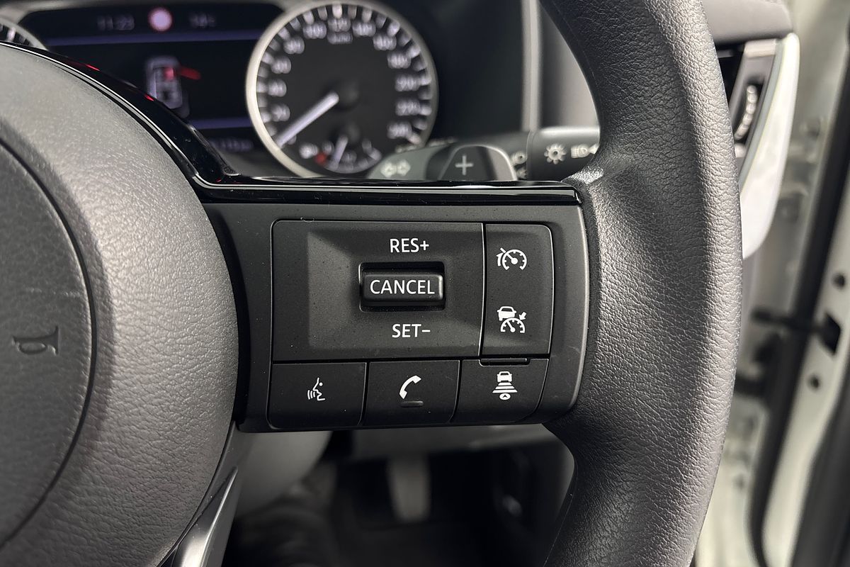 2025 Nissan X-TRAIL ST T33