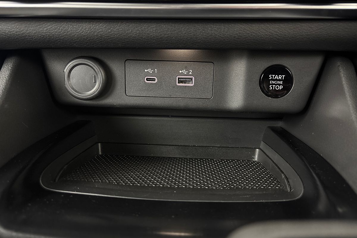 2025 Nissan X-TRAIL ST T33