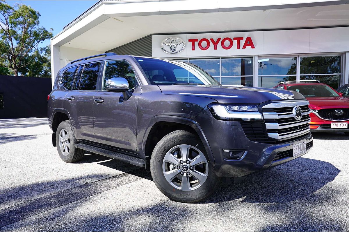 2024 Toyota Landcruiser Sahara FJA300R