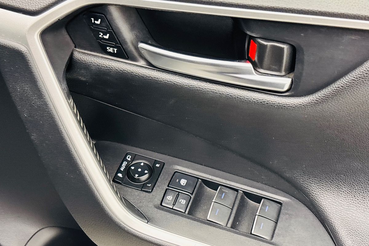RAV4 Hybrid Cruiser-AWD 2.5L Auto CVT 5 Door Wagon