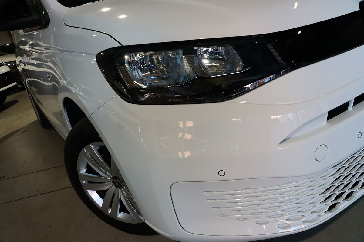 2025 Volkswagen Caddy TSI220 5