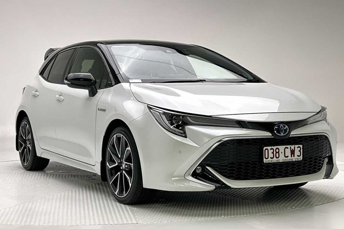 Toyota corolla online hybrid hatchback 2020