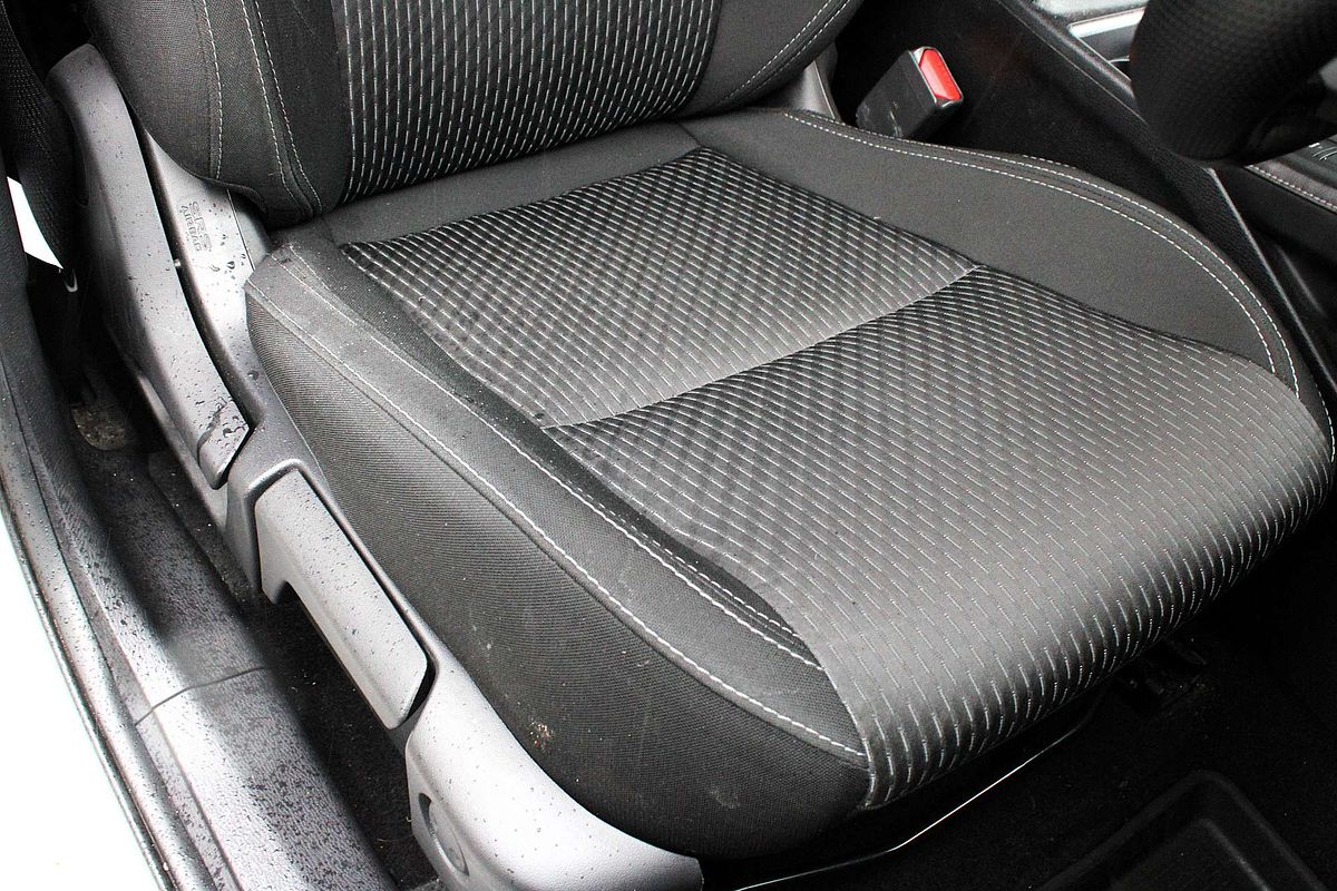 2024 Mitsubishi Outlander LS ZM