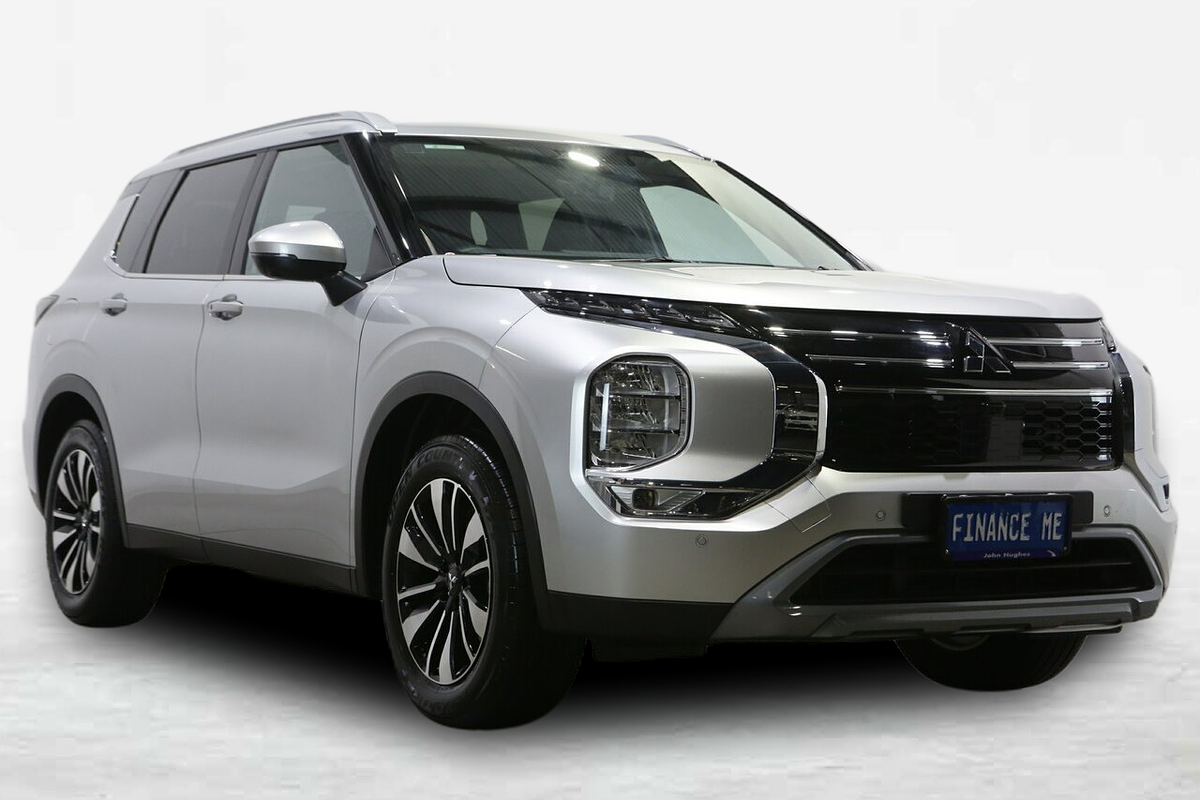 2025 Mitsubishi Outlander LS ZM