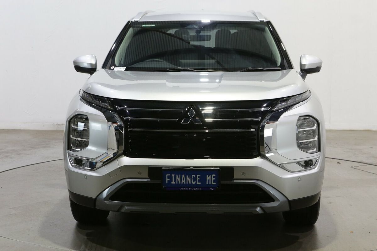 2025 Mitsubishi Outlander LS ZM