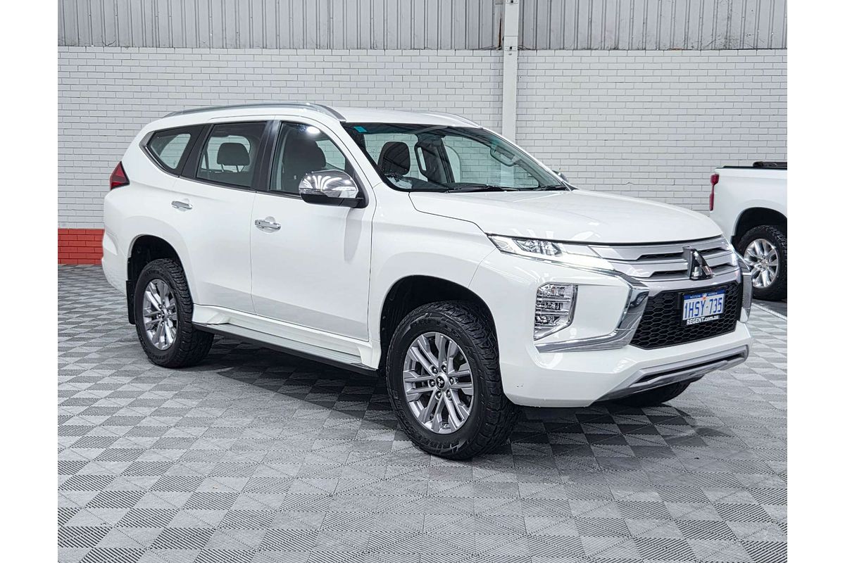 2022 Mitsubishi Pajero Sport GLX QF