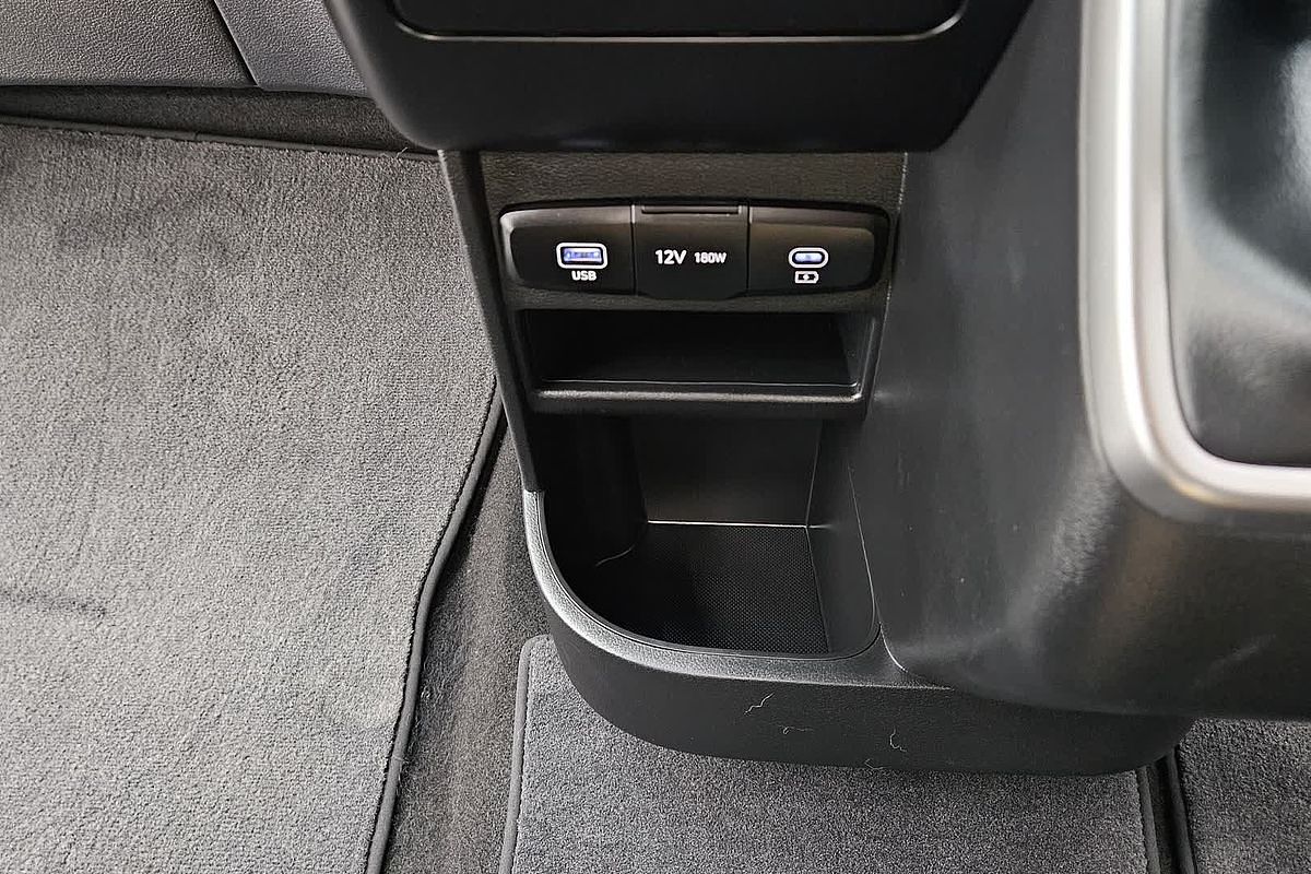 2025 Hyundai STARIA LOAD US4.V3