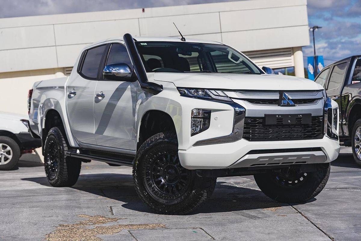 2023 Mitsubishi Triton GLS MR 4X4