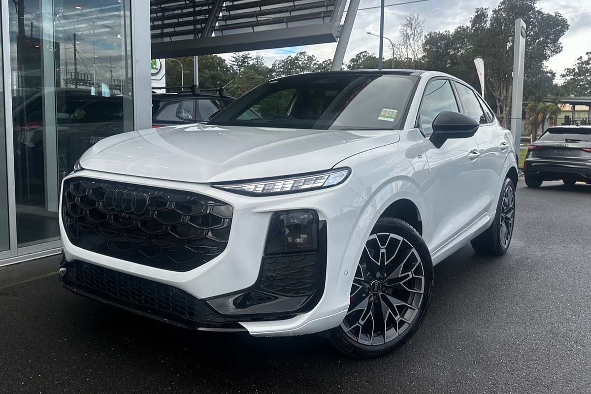 2026 Audi Q3 TFSI 195kW FJ
