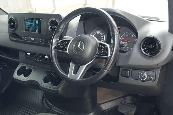 2023 Mercedes-Benz Sprinter 315CDI VS30 MWB Low Roof thumb-17
