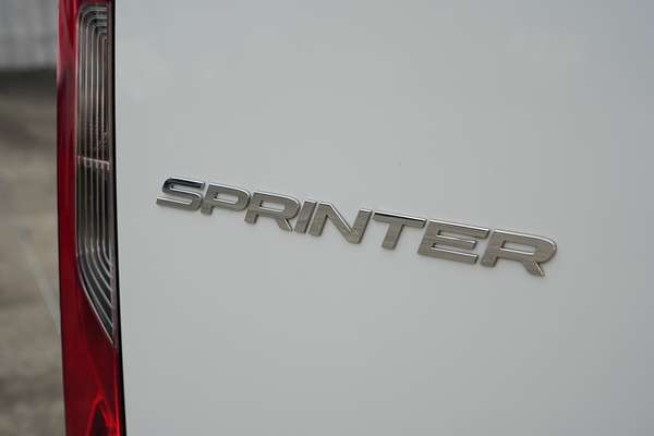 2023 Mercedes-Benz Sprinter 315CDI VS30 MWB Low Roof thumb-19
