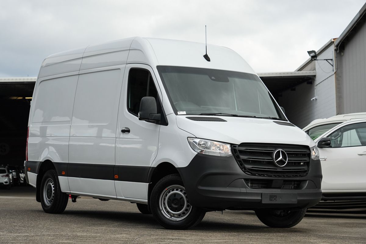 2023 Mercedes-Benz Sprinter 315CDI VS30 MWB Low Roof