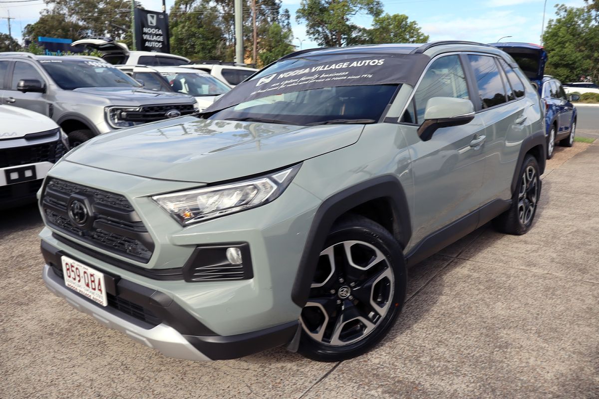 2019 Toyota RAV4 Edge AXAA54R