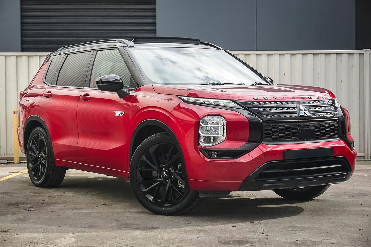 2025 Mitsubishi Outlander PHEV GSR ZM