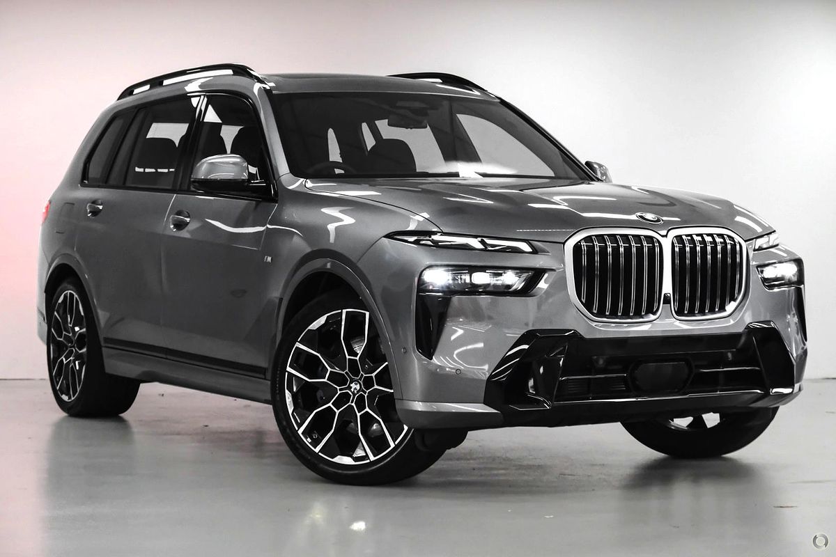 2025 BMW X7 xDrive40i M Sport G07 LCI