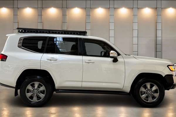 2022 Toyota Landcruiser VX FJA300R