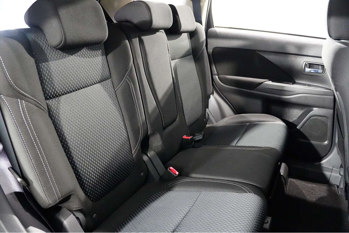 2019 Mitsubishi Outlander ES ZL