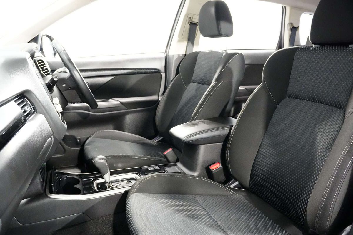 2019 Mitsubishi Outlander ES ZL