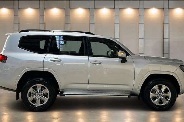 2022 Toyota Landcruiser GXL FJA300R