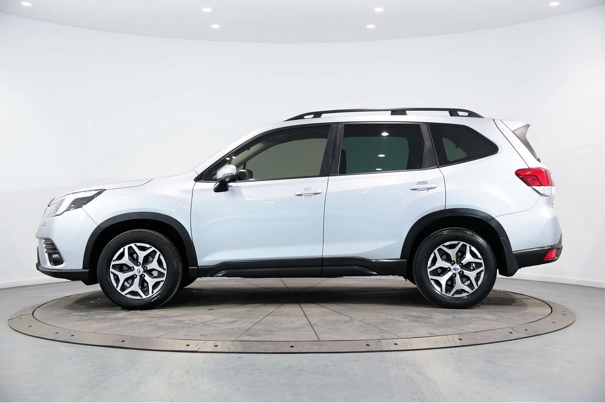 2022 Subaru Forester 2.5i S5