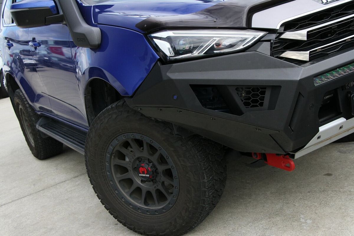 2023 Isuzu MU-X LS-T