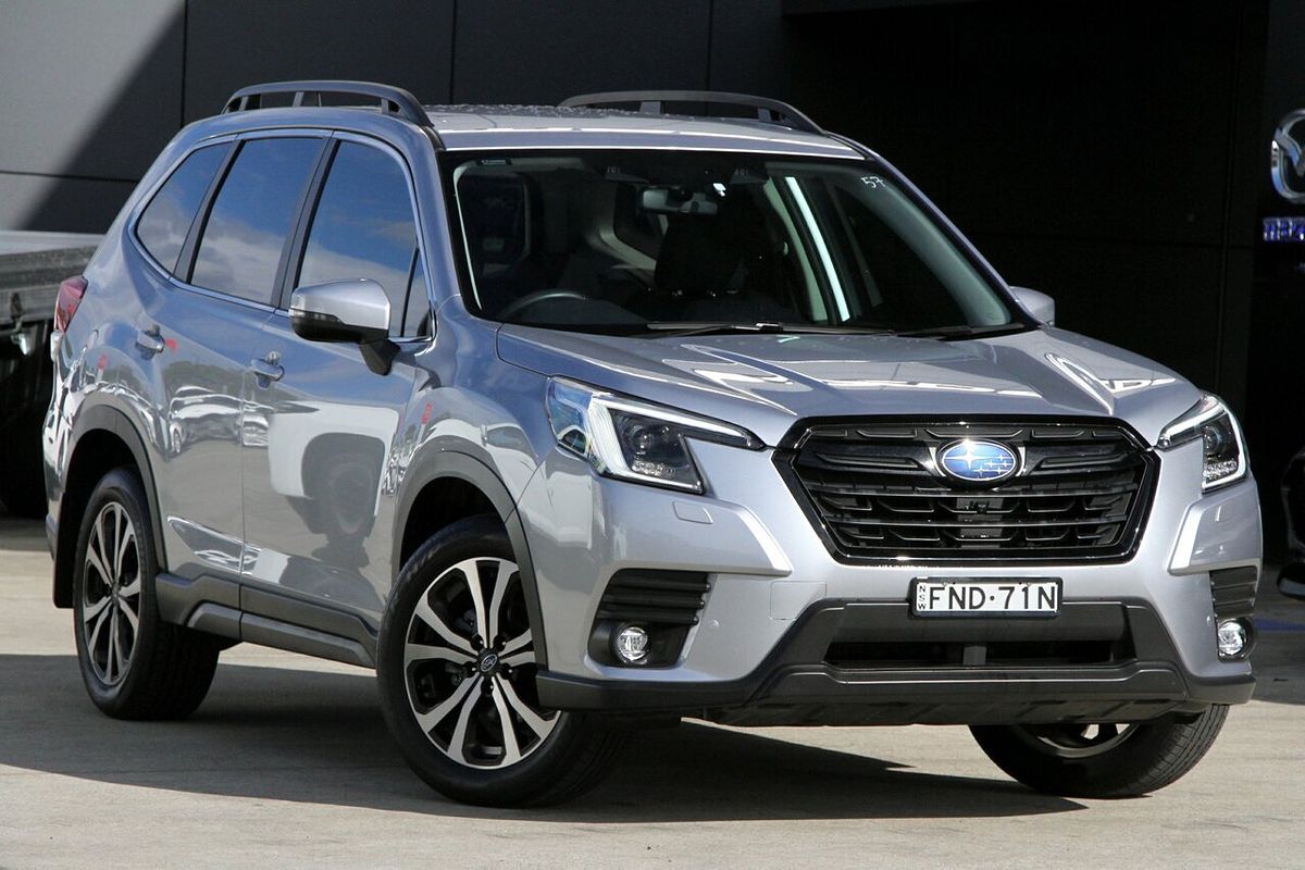2024 Subaru Forester 2.5i Premium S5