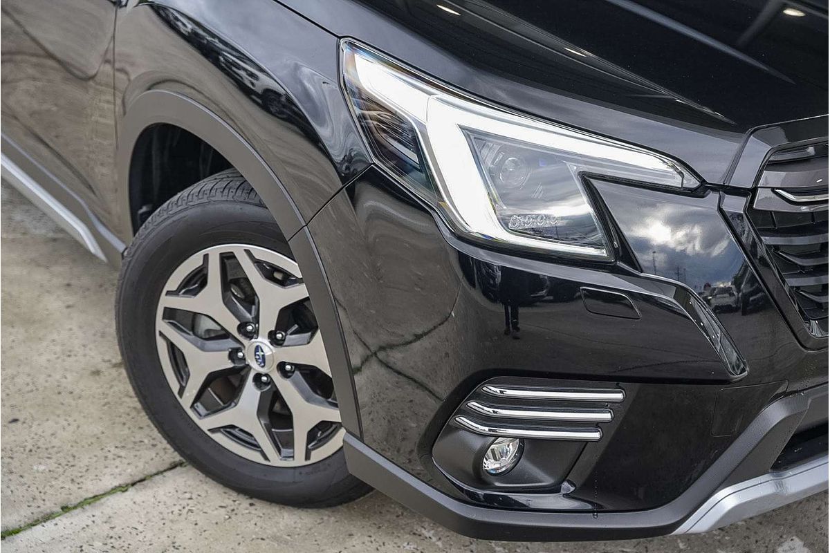2023 Subaru Forester Hybrid S S5