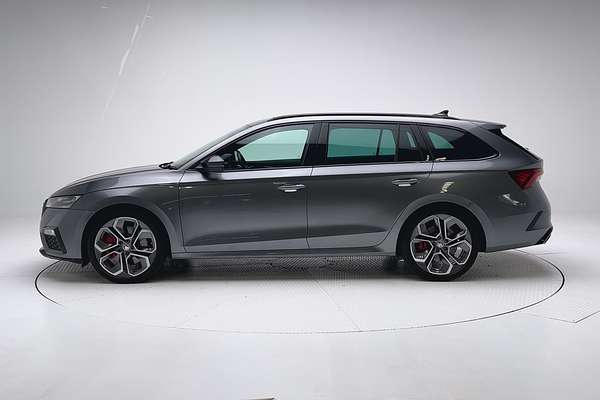 2022 SKODA Octavia RS NX thumb-4