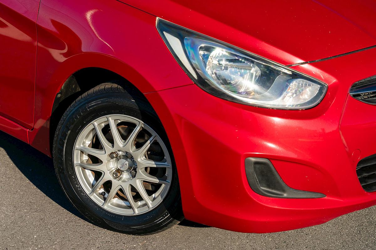 2014 Hyundai Accent Active RB2