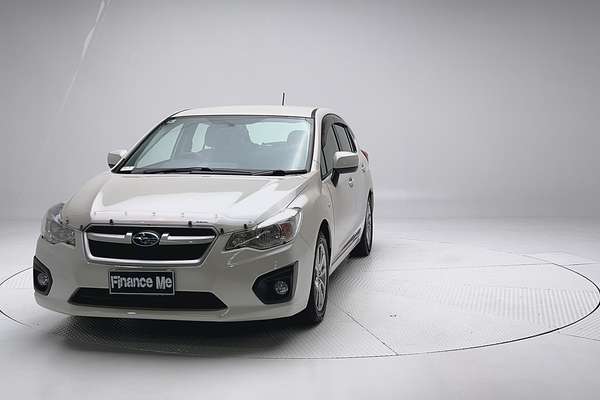 2014 Subaru Impreza 2.0i G4 thumb-2