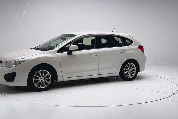 2014 Subaru Impreza 2.0i G4 thumb-3