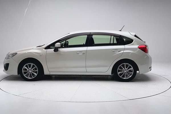 2014 Subaru Impreza 2.0i G4 thumb-4