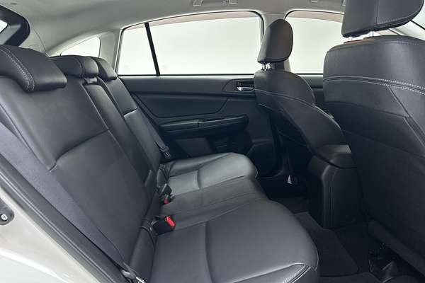2014 Subaru Impreza 2.0i G4 thumb-11