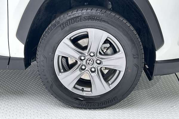 2024 Toyota RAV4 GX MXAA52R thumb-9
