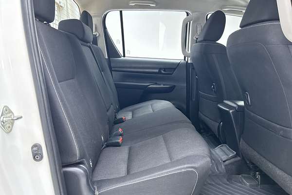 2022 Toyota Hilux SR GUN126R 4X4 thumb-10