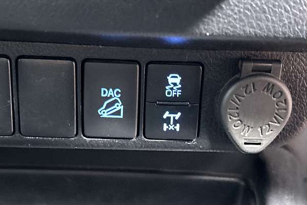 2022 Toyota Hilux SR GUN126R 4X4 thumb-16