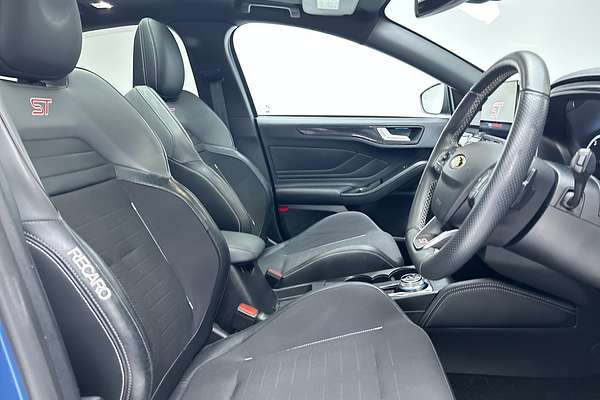 2020 Ford Focus ST SA thumb-12
