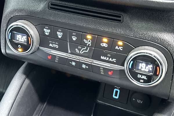 2020 Ford Focus ST SA thumb-15