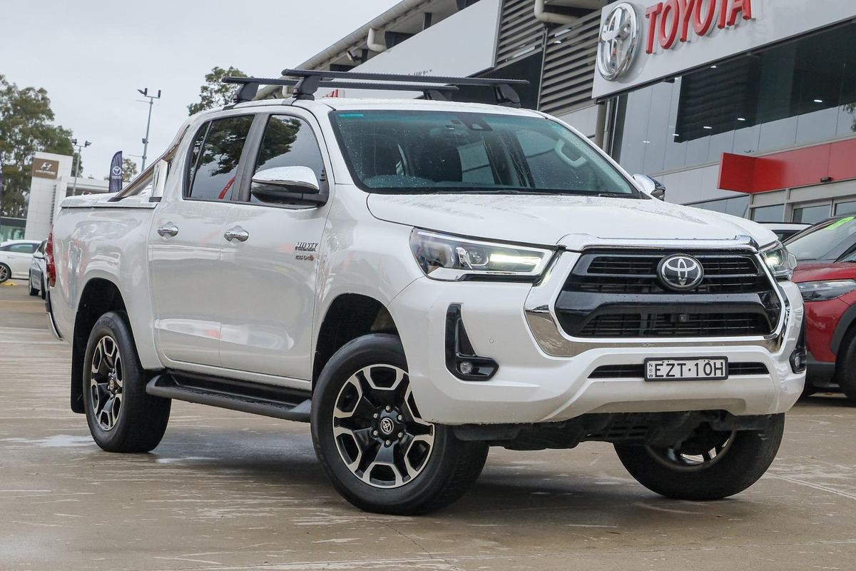 2023 Toyota Hilux SR5 GUN126R