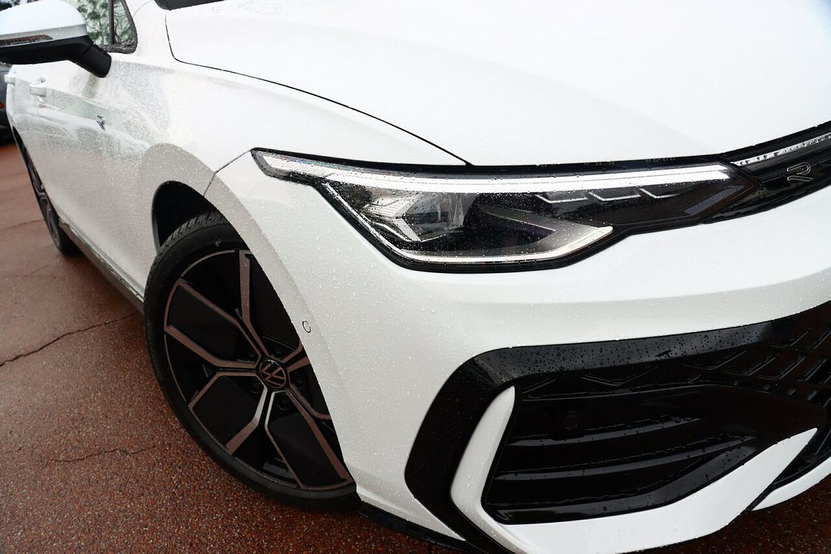 2026 Volkswagen Golf 110TSI R-Line 8.5