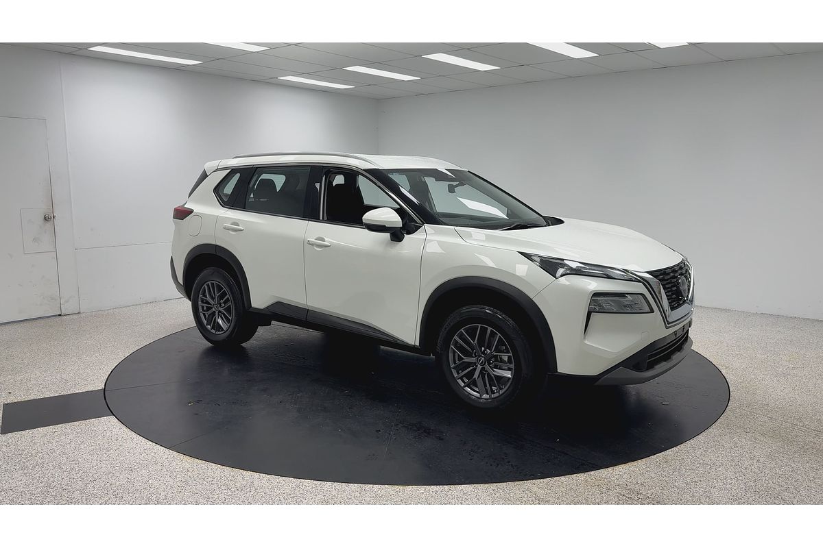 2024 Nissan X-TRAIL ST T33