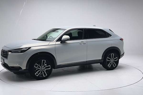 2024 Honda HR-V e:HEV L thumb-3