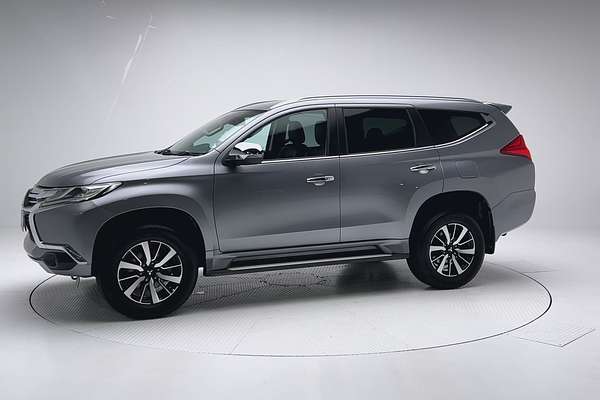 2018 Mitsubishi Pajero Sport GLS QE thumb-3