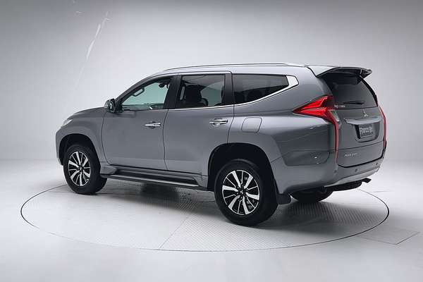 2018 Mitsubishi Pajero Sport GLS QE thumb-5