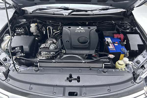 2018 Mitsubishi Pajero Sport GLS QE thumb-10
