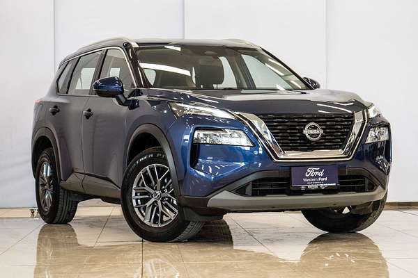2025 Nissan X-TRAIL ST T33
