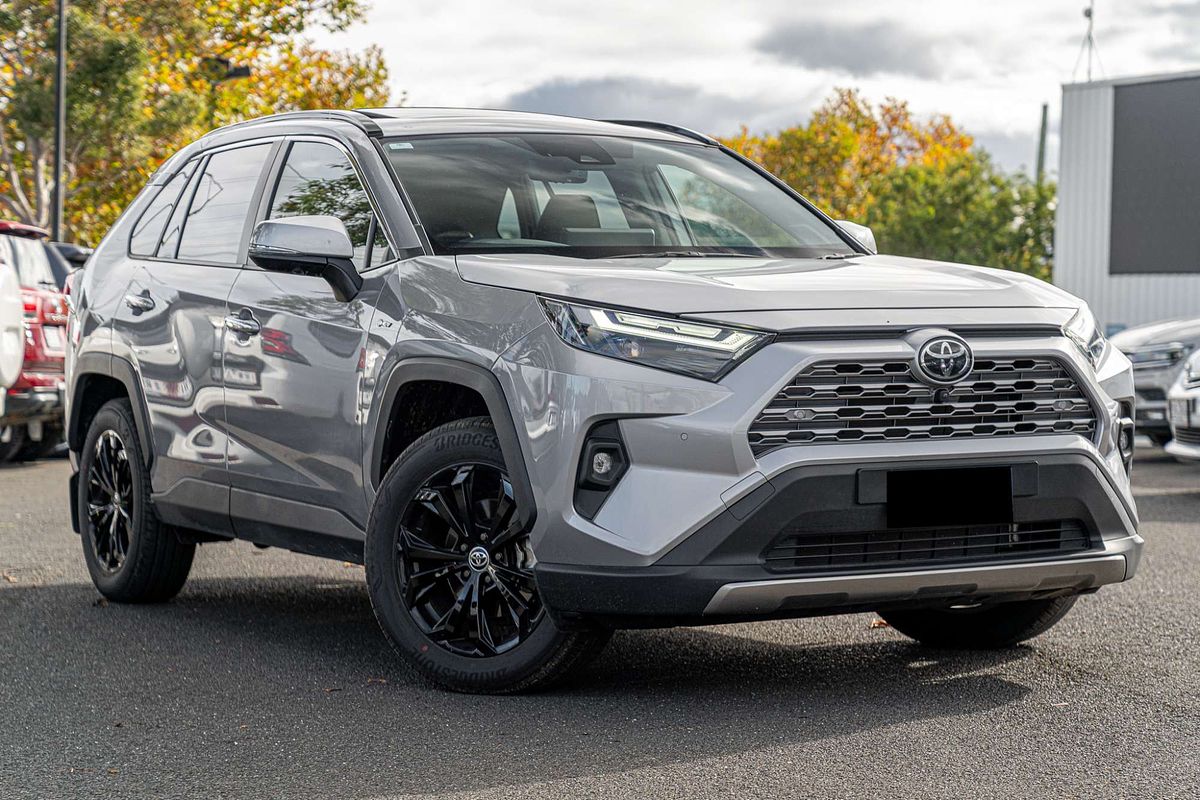 2025 Toyota RAV4 Cruiser AXAH52R